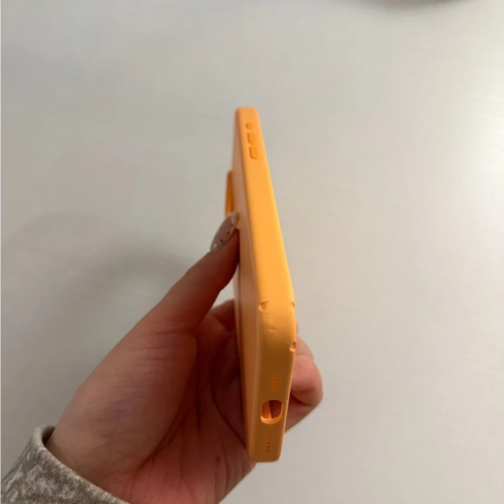 Apple Silicone iPhone 17 Pro Max Case